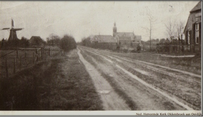 Adrianahoeve kerk en molen voor 1915